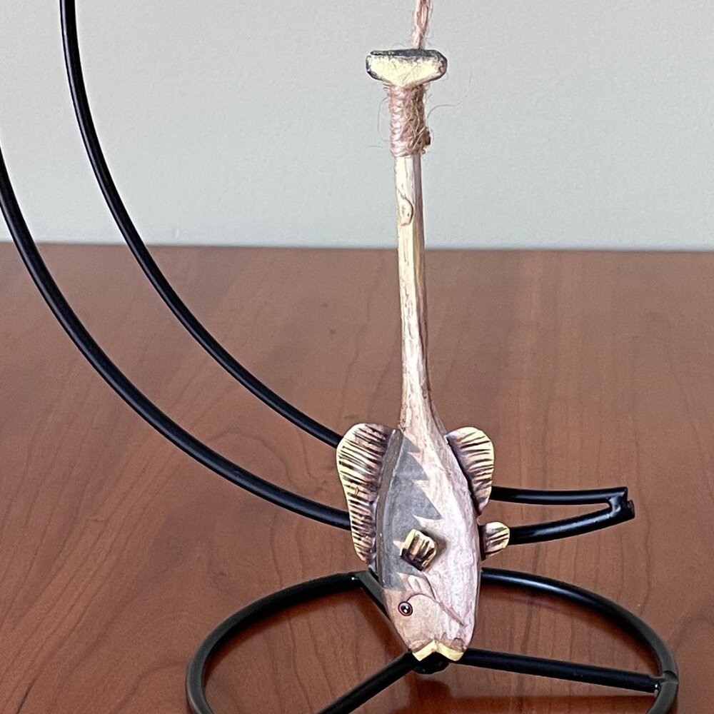 Clever Wooden Paddle Fish Ornament